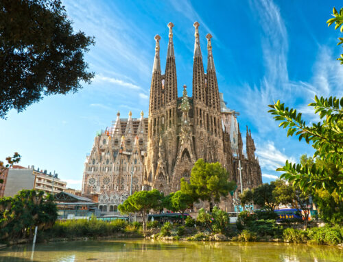 Living in Barcelona Spain: The Definitive Guide